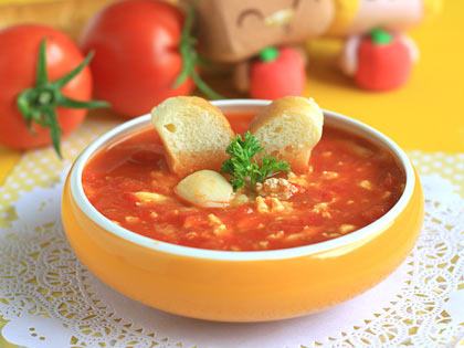 夏天炎热高温,一碗土豆番茄汤对身体好得不得了！